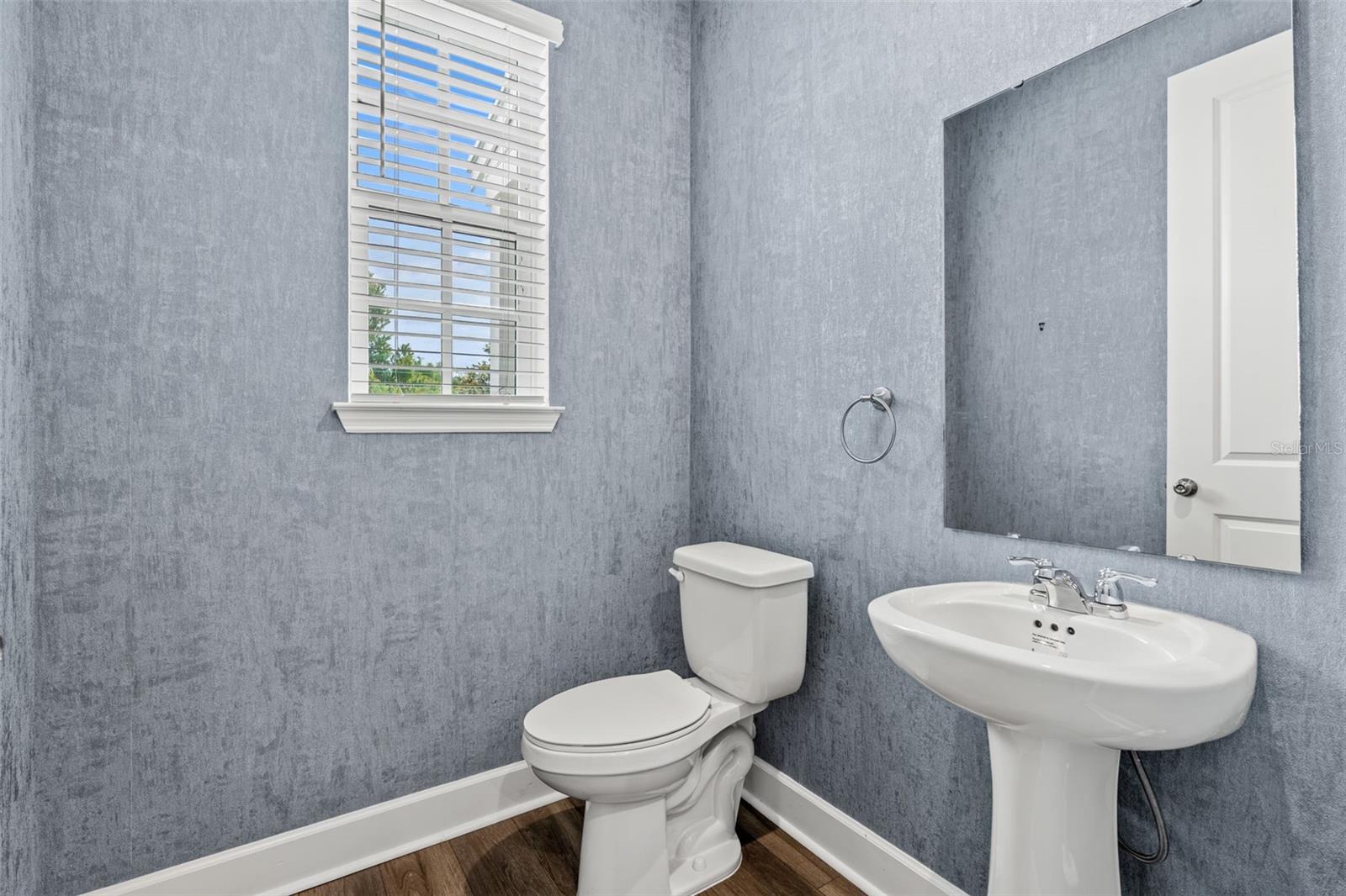 Image 24 of 56 For 1851 Coastal Court