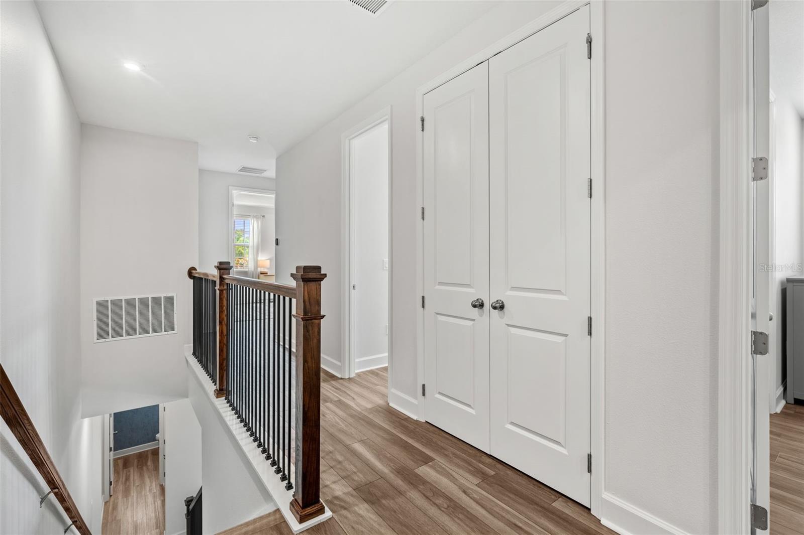 Image 27 of 56 For 1851 Coastal Court