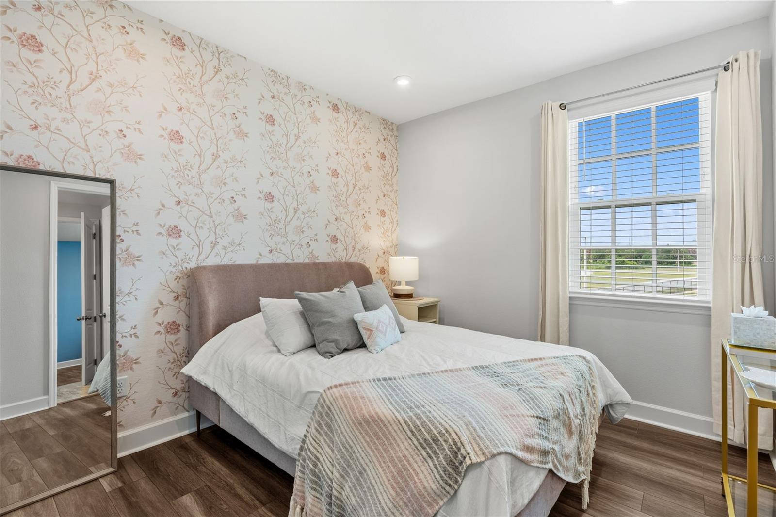 Image 34 of 56 For 1851 Coastal Court