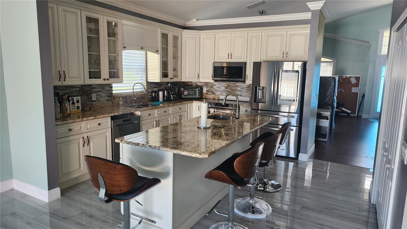 Listing photo id 5 for 7809 Rex Hill Trail