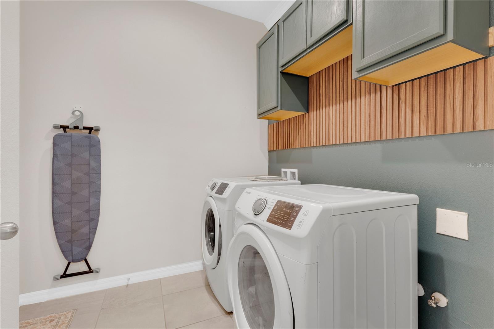 Image 22 of 39 For 2436 Varenna Loop