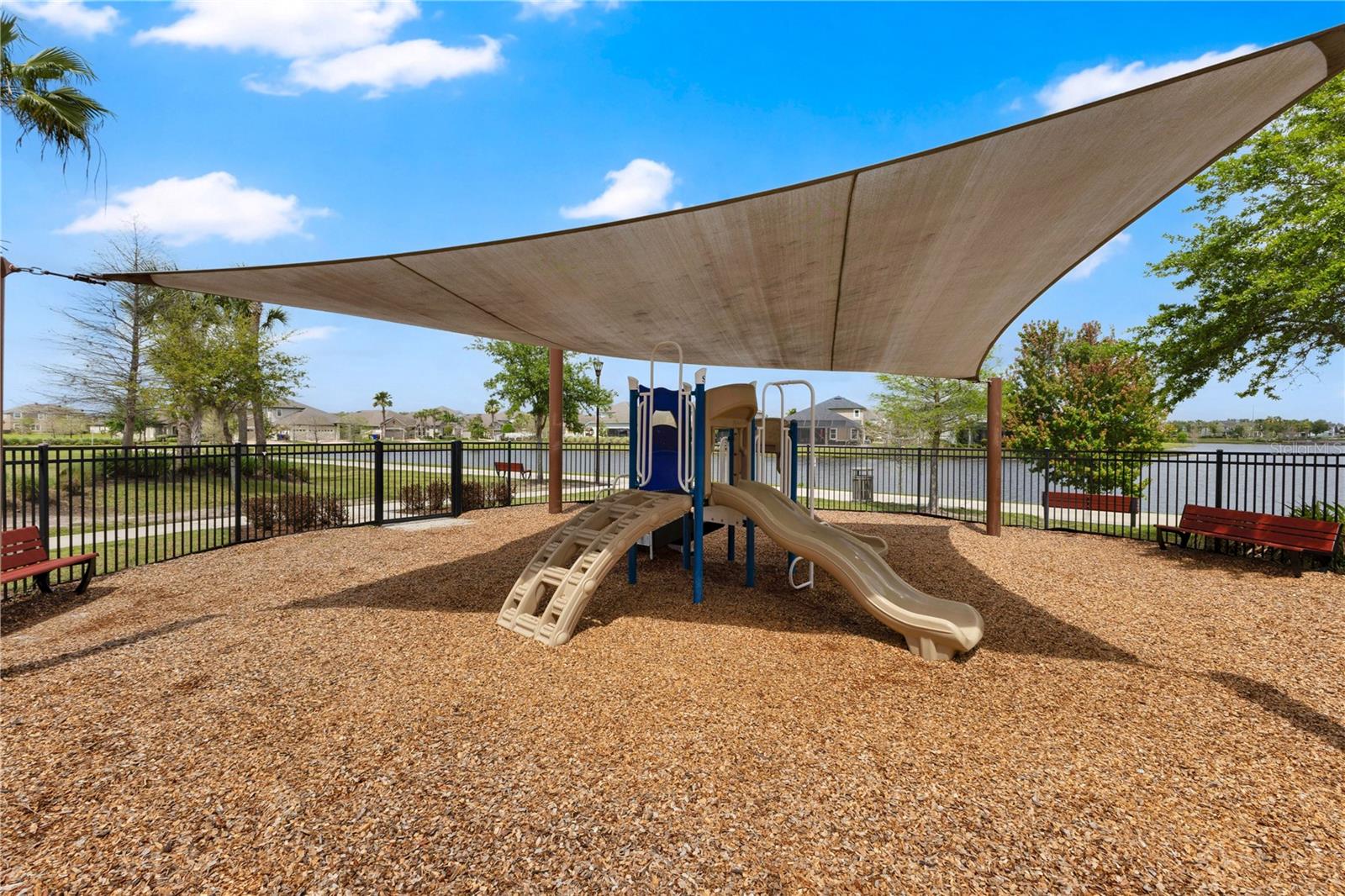 Image 29 of 39 For 2436 Varenna Loop