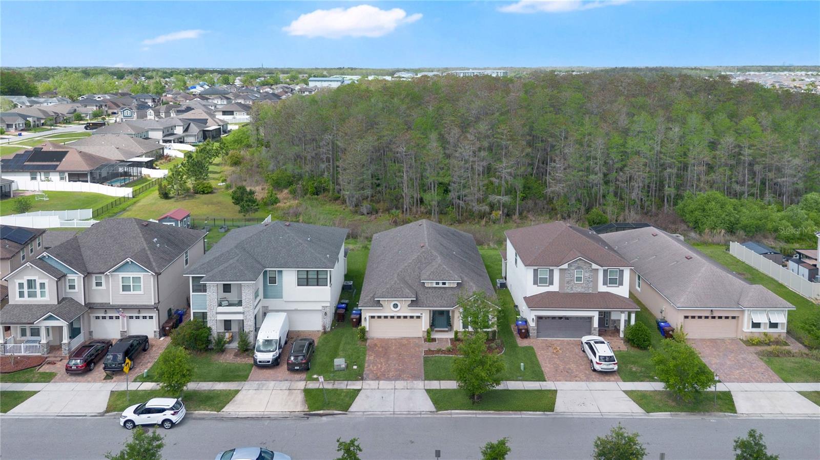 Image 33 of 39 For 2436 Varenna Loop