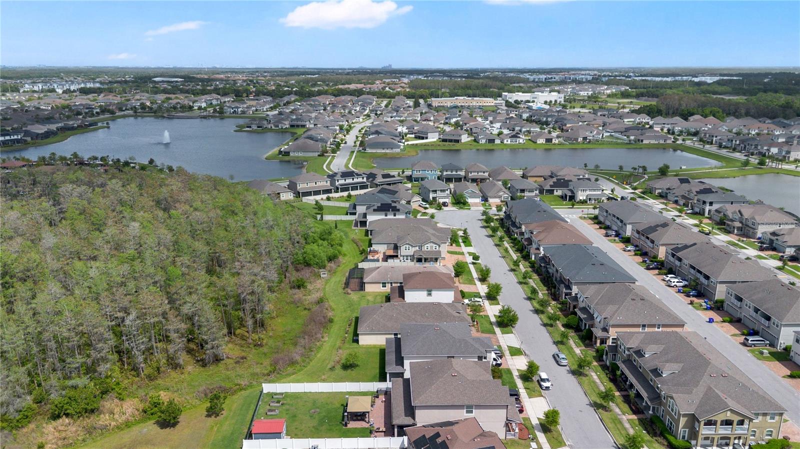 Image 36 of 39 For 2436 Varenna Loop