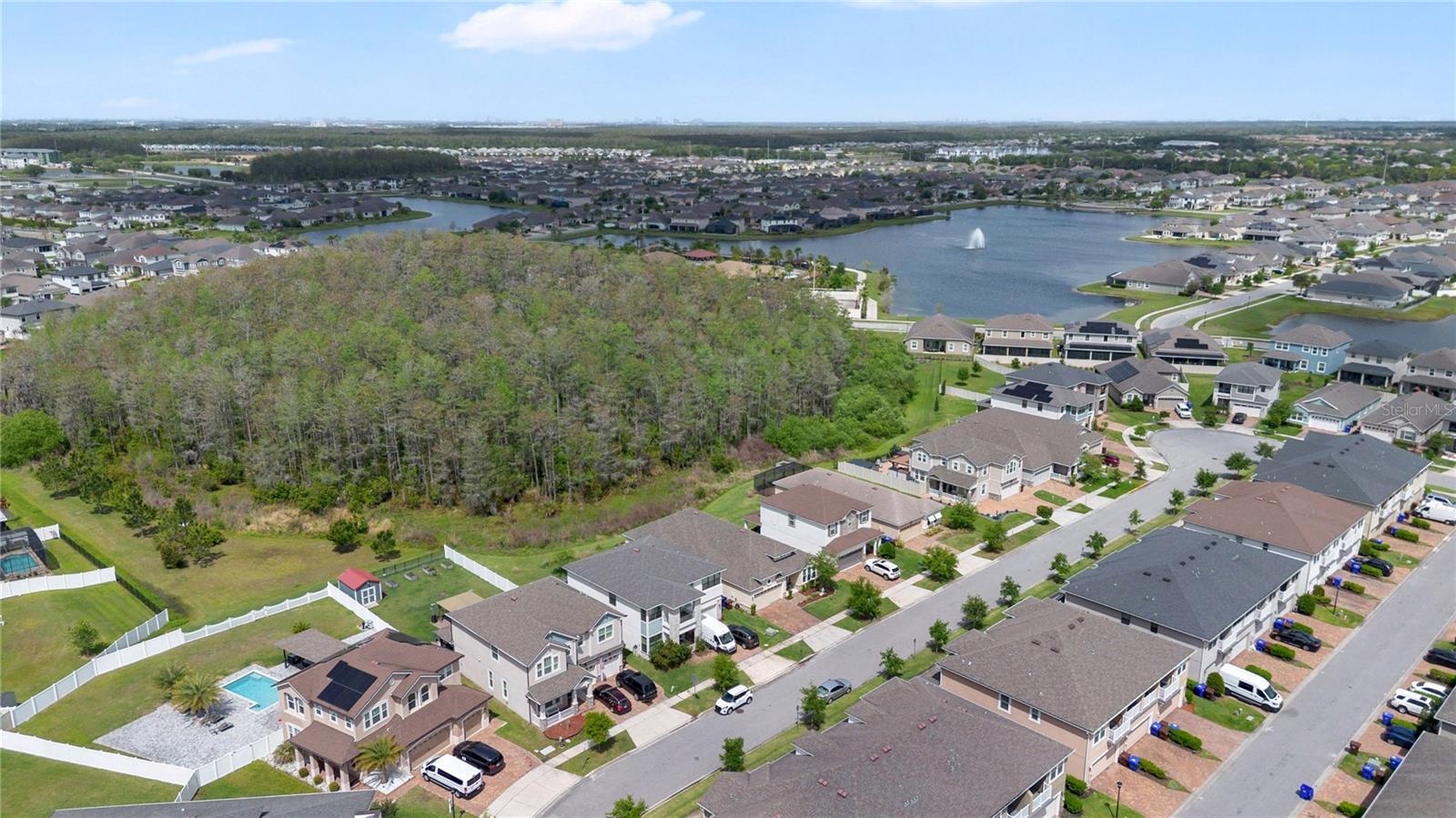 Image 37 of 39 For 2436 Varenna Loop