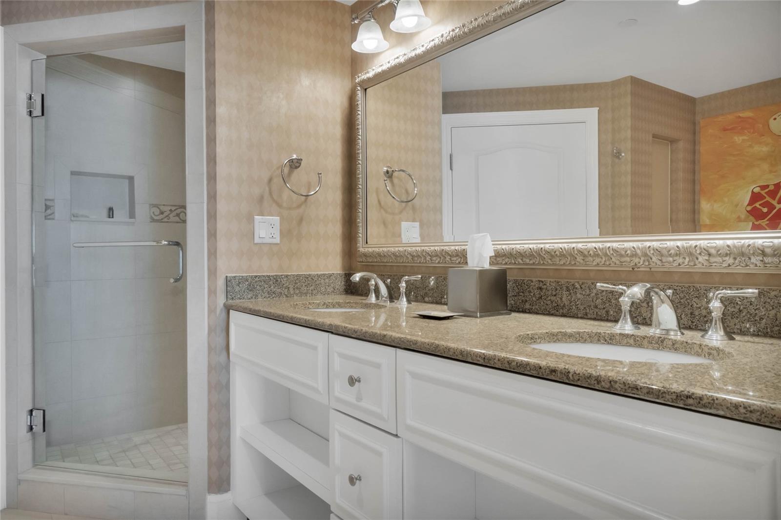 Image 17 of 35 For 7593 Gathering Drive 206