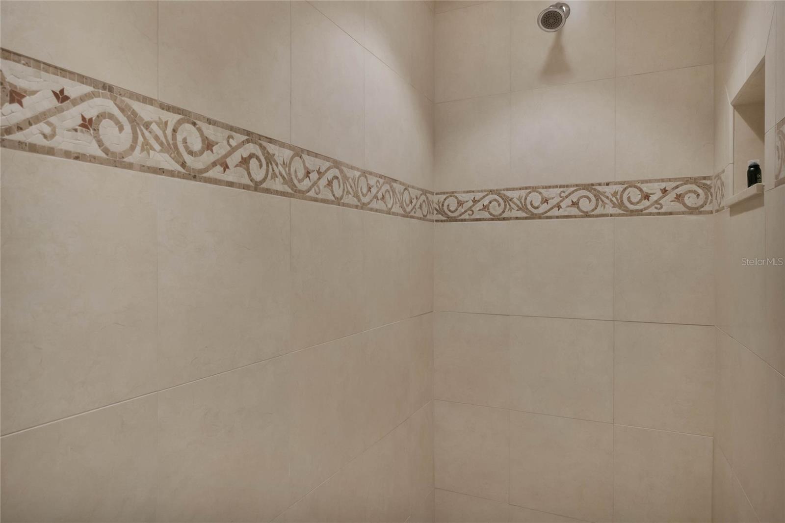 Image 19 of 35 For 7593 Gathering Drive 206