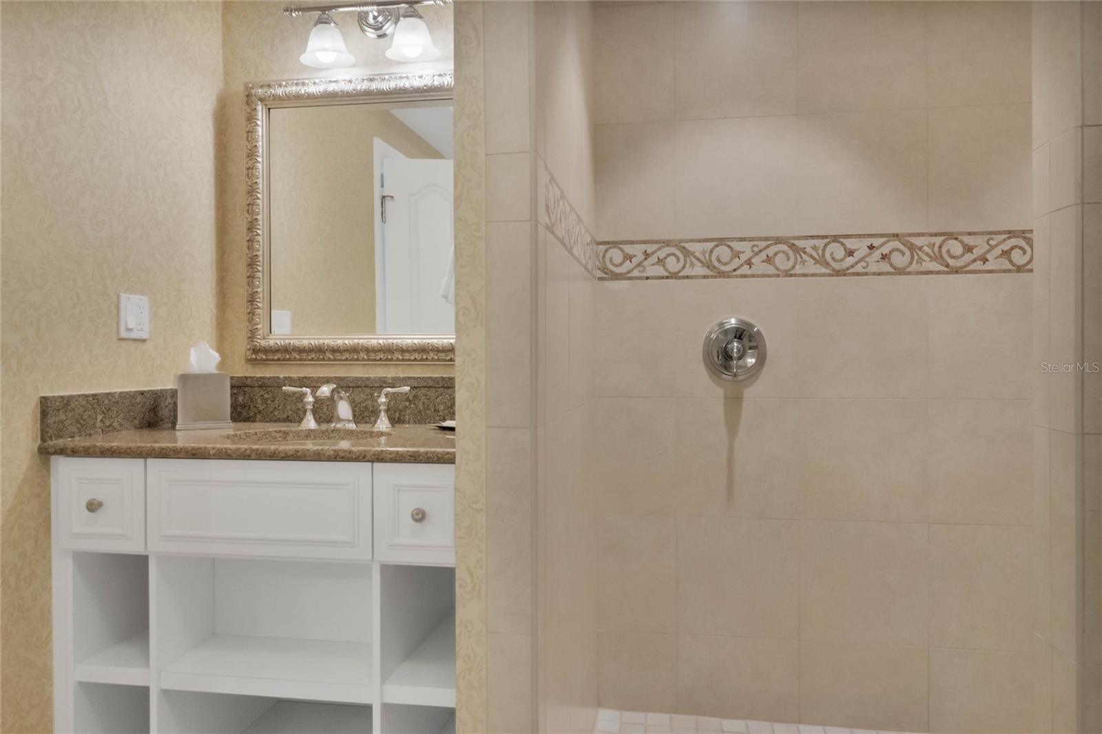 Image 21 of 35 For 7593 Gathering Drive 206