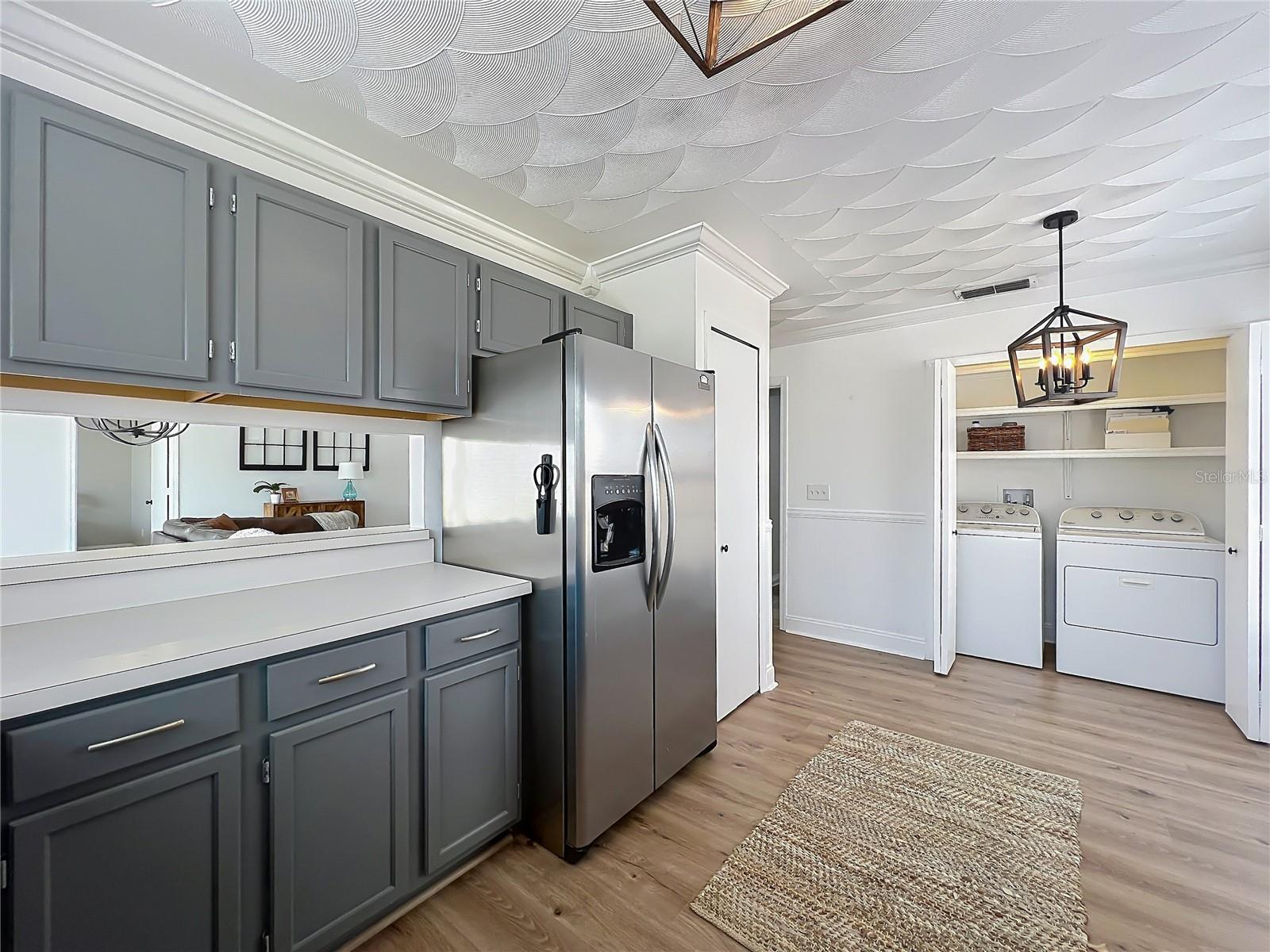 Listing photo id 16 for 1433 Pon Pon Court