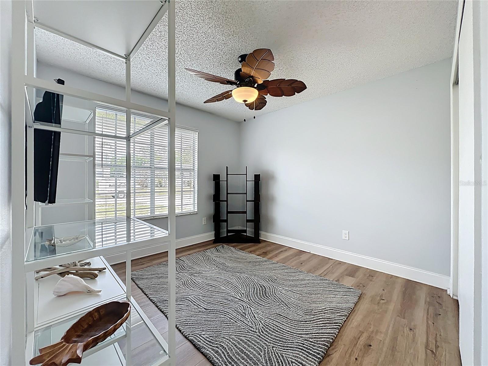 Listing photo id 20 for 1433 Pon Pon Court