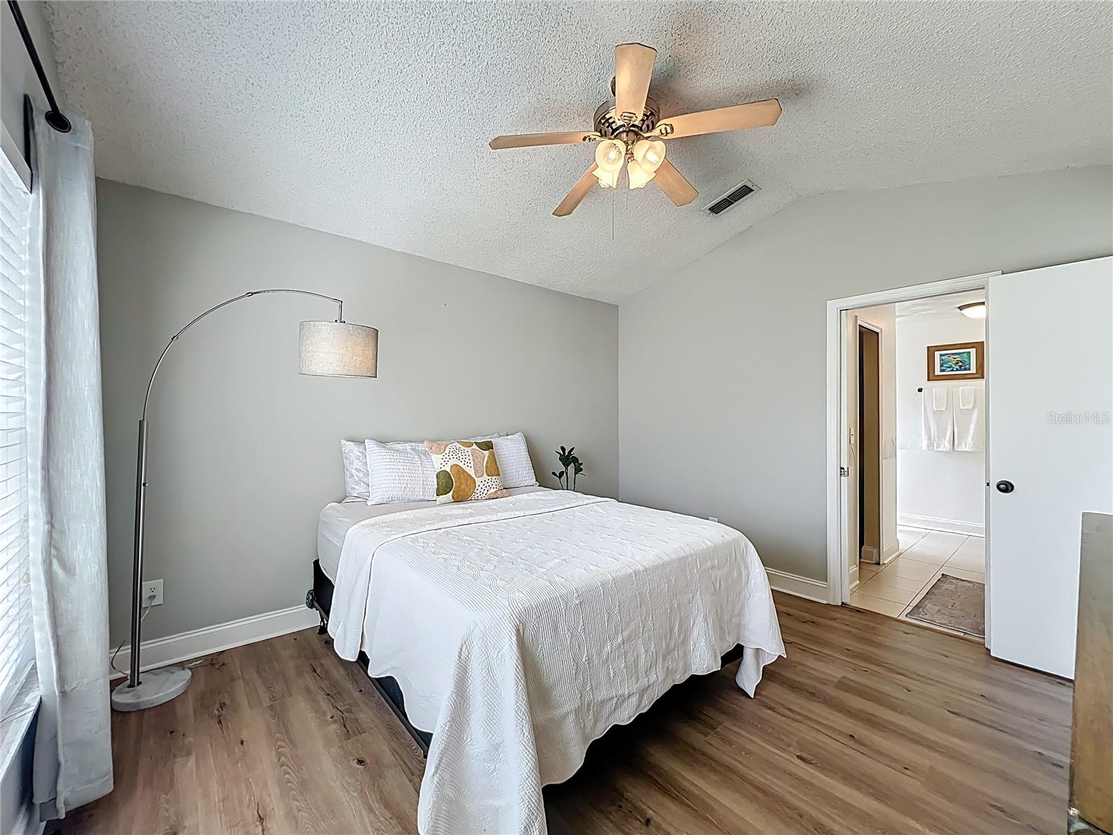 Listing photo id 24 for 1433 Pon Pon Court