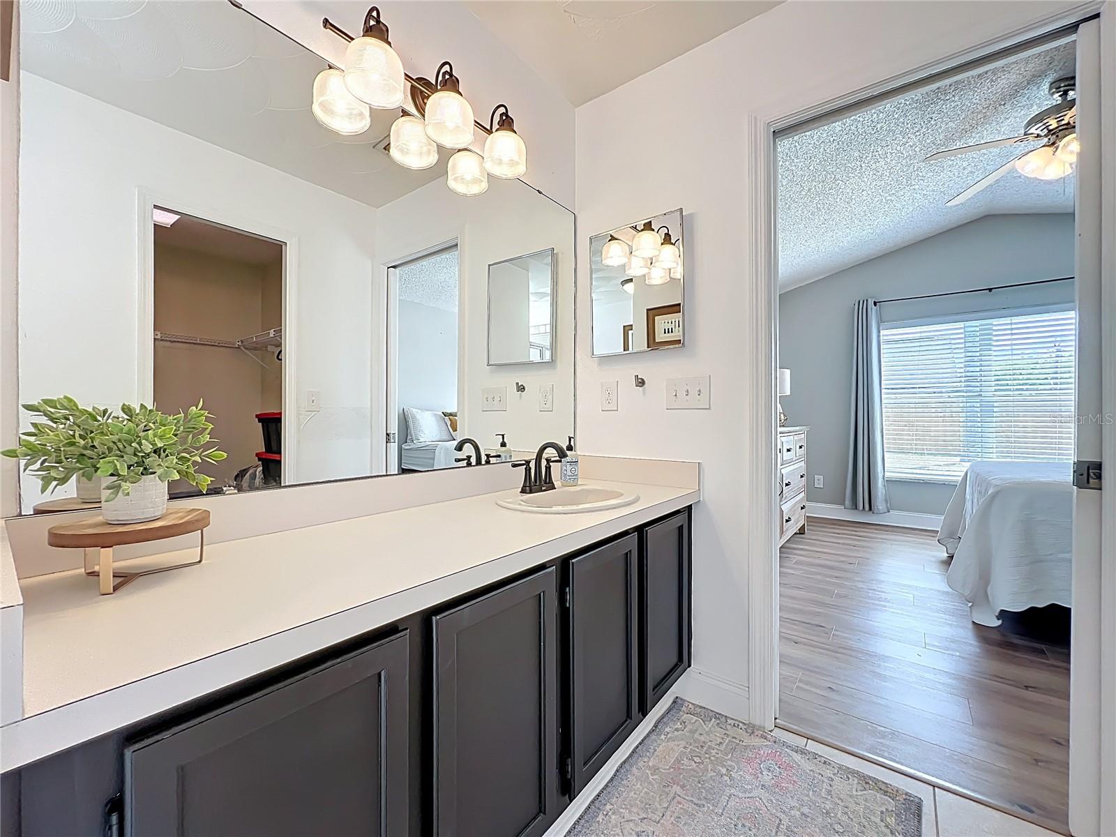 Listing photo id 28 for 1433 Pon Pon Court