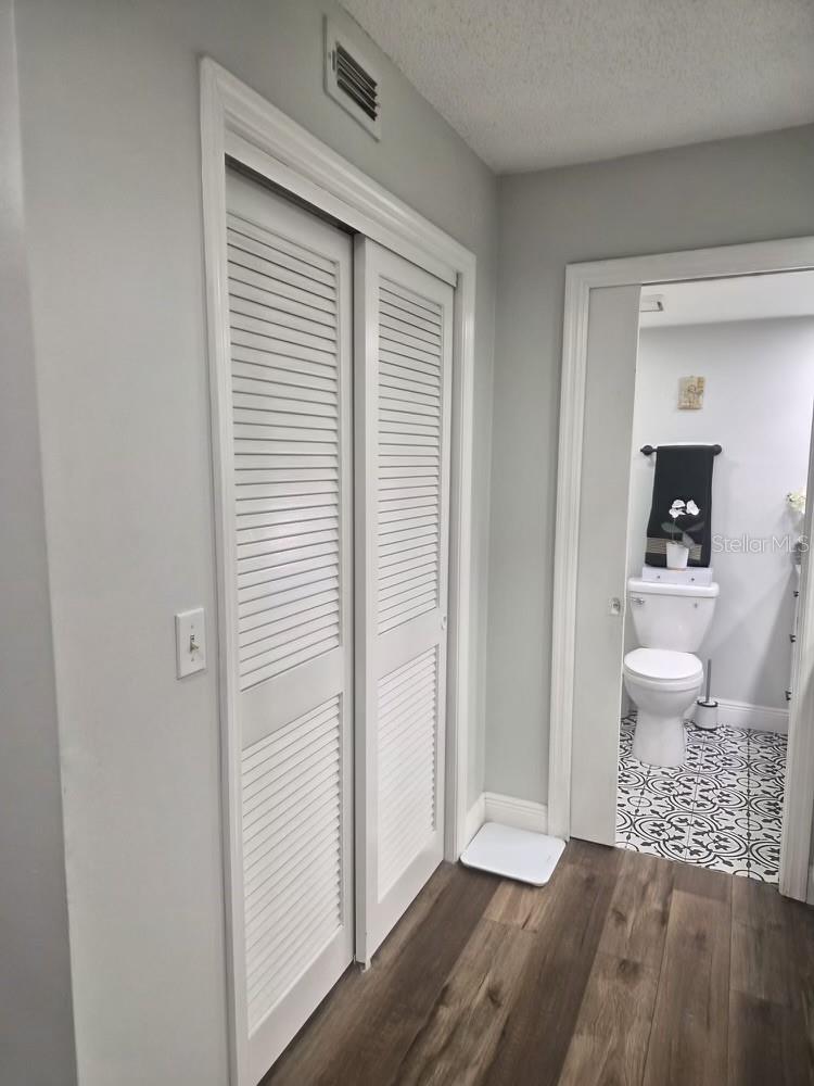 Image 15 of 27 For 1055 Kensington Park Drive 409