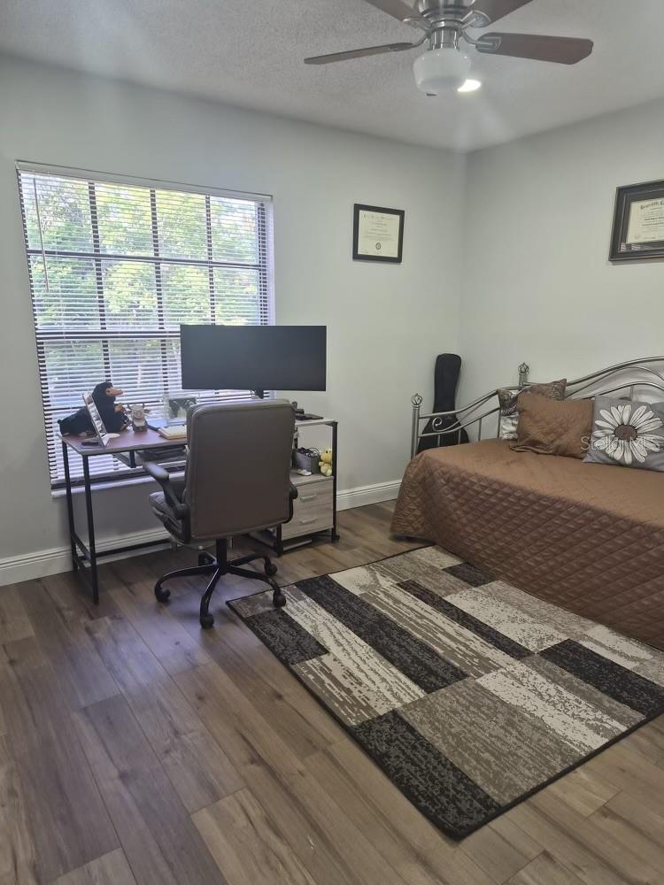 Image 17 of 27 For 1055 Kensington Park Drive 409