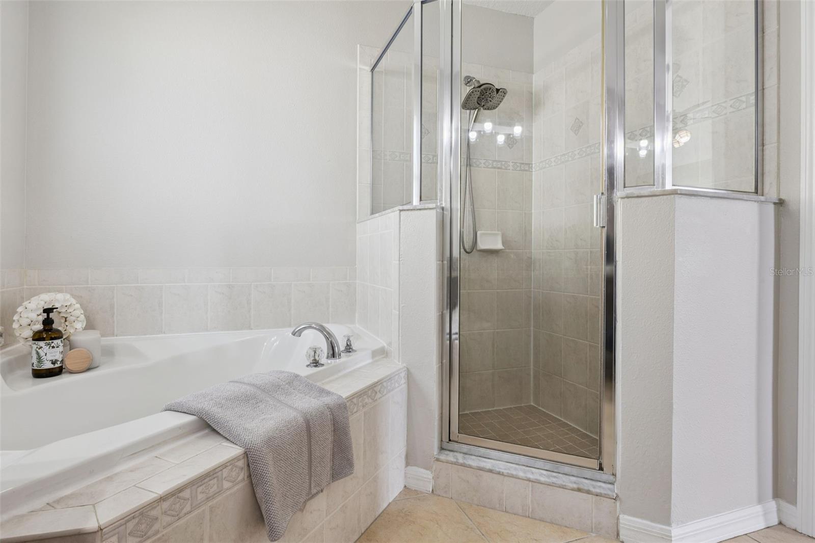 Image 30 of 43 For 539 Knightsbridge Circle