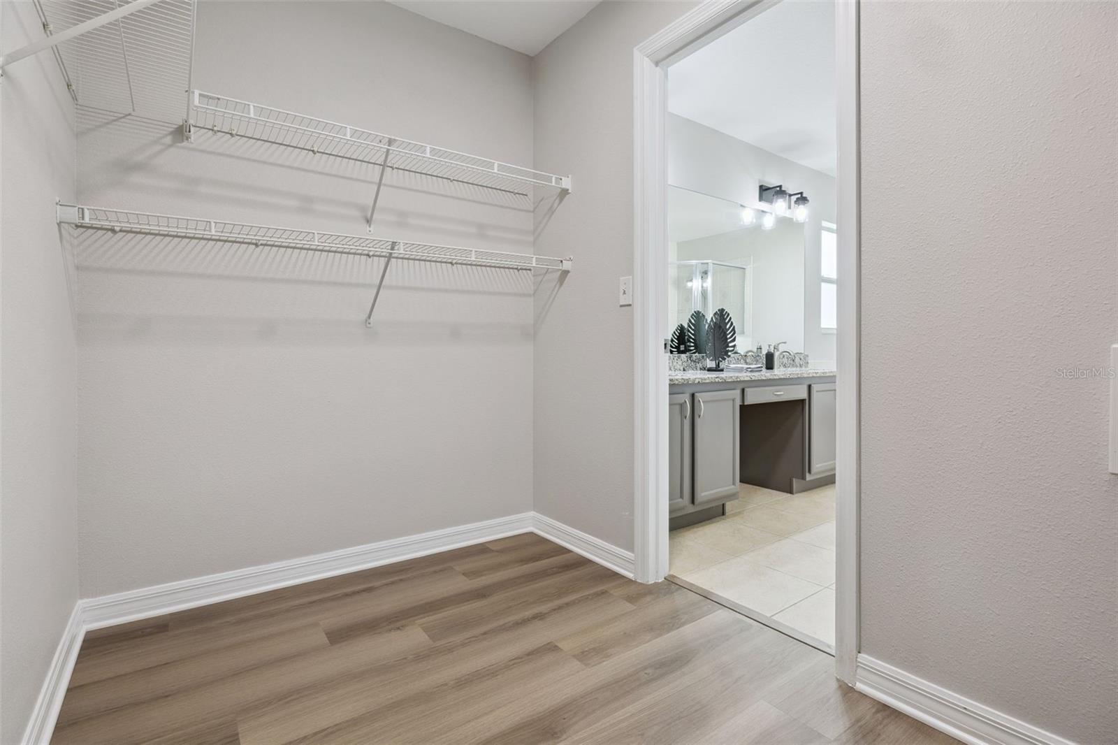 Image 31 of 43 For 539 Knightsbridge Circle