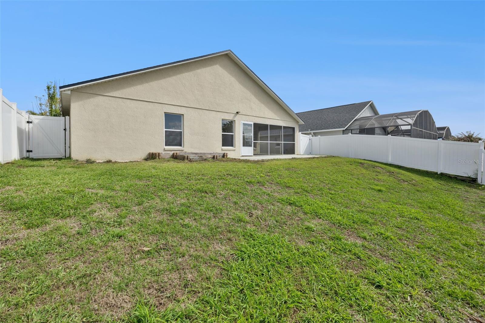 Image 38 of 43 For 539 Knightsbridge Circle