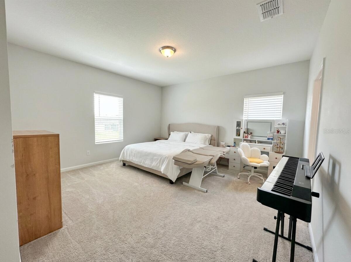 Image 11 of 38 For 4713 83rd Loop