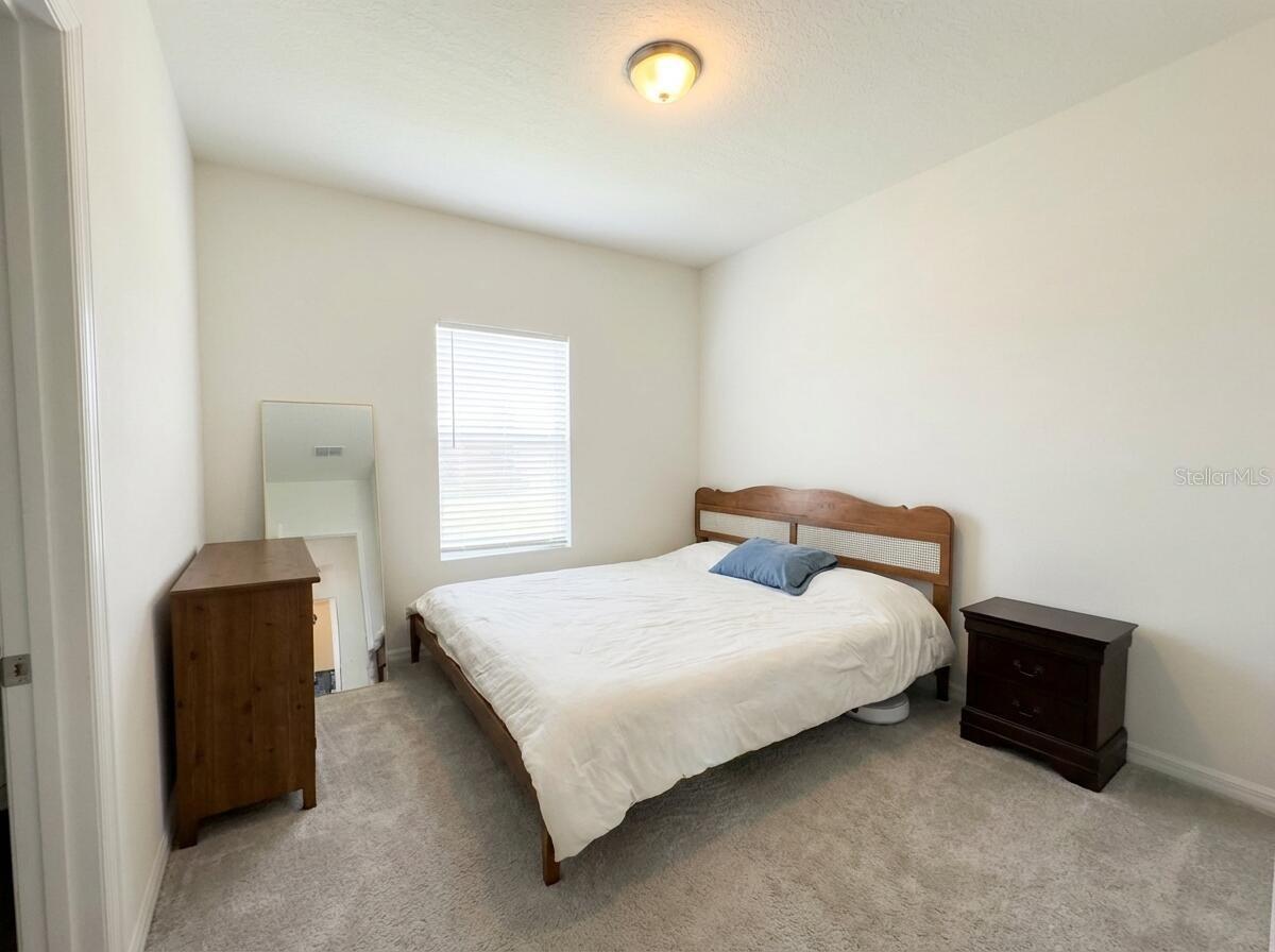 Image 18 of 38 For 4713 83rd Loop