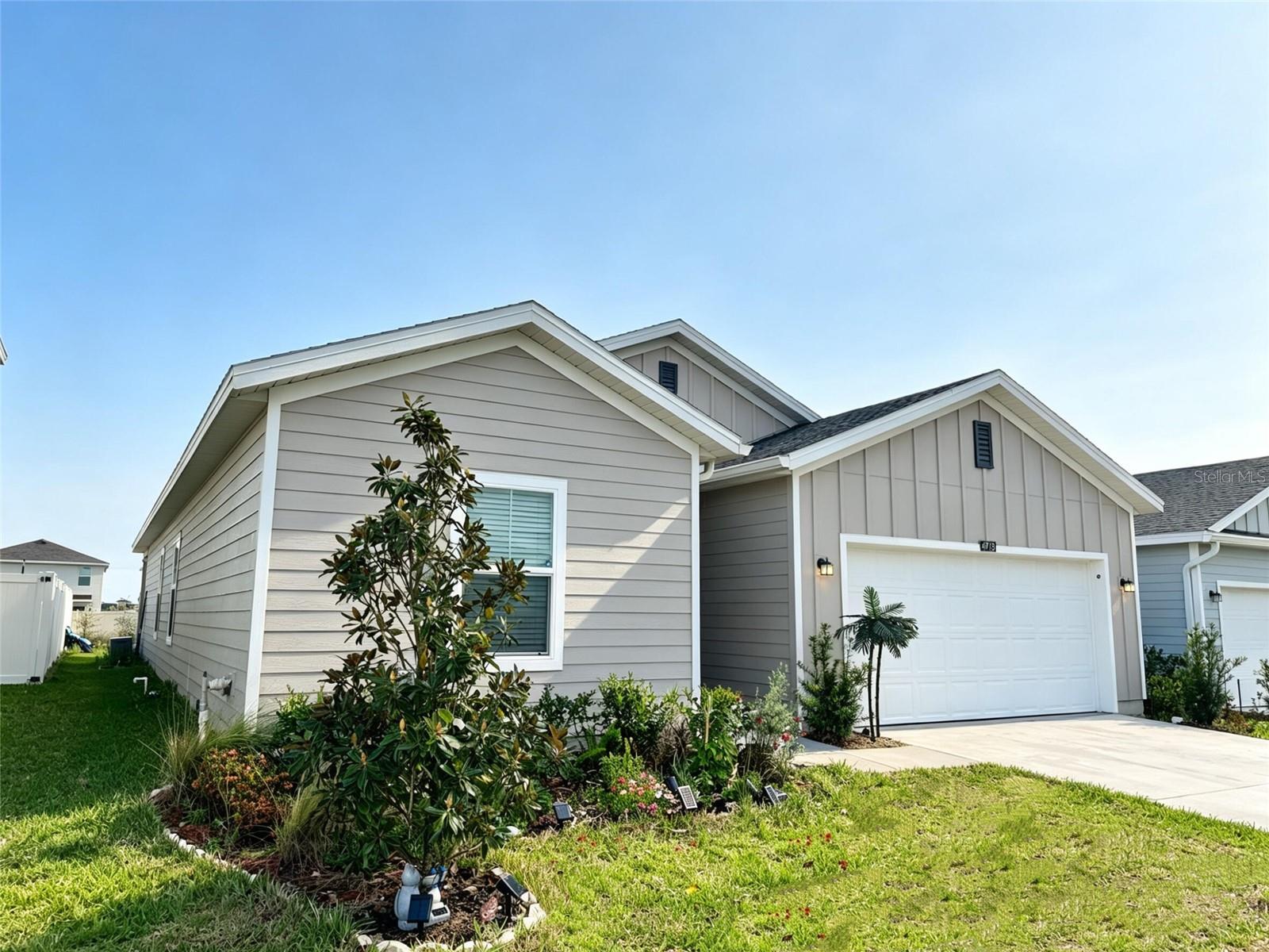 Image 2 of 38 For 4713 83rd Loop