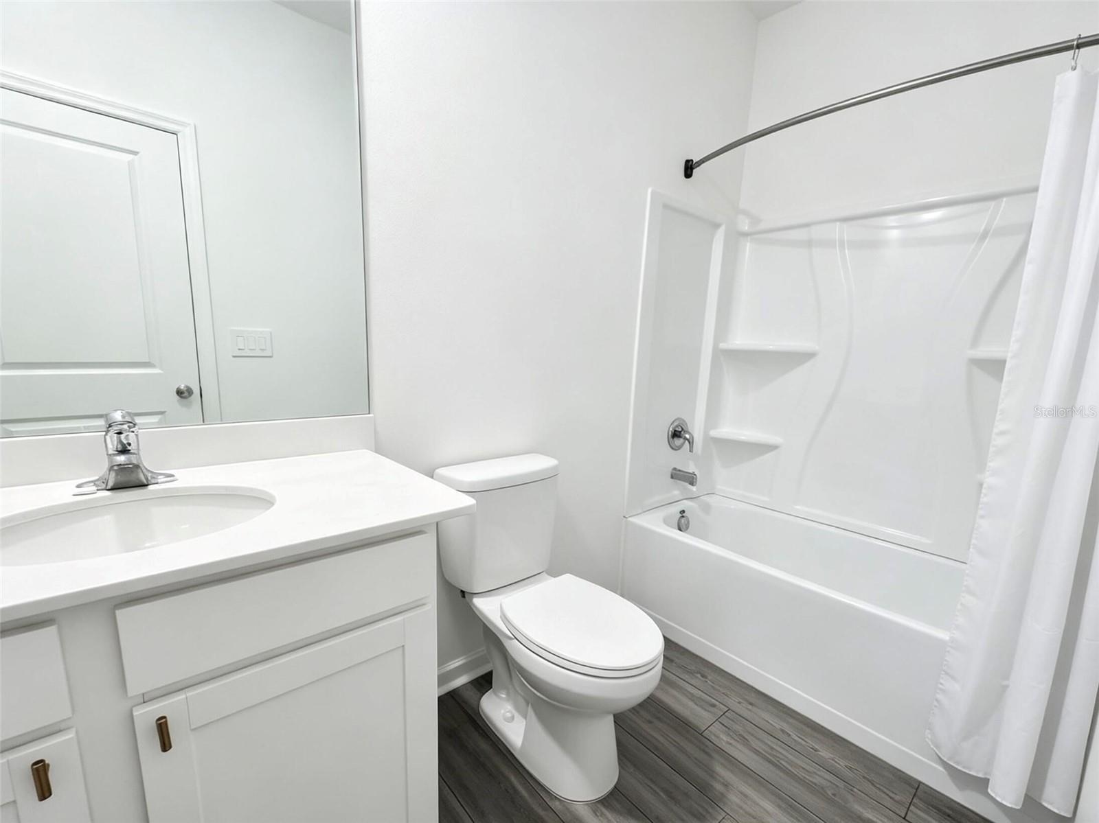 Image 20 of 38 For 4713 83rd Loop