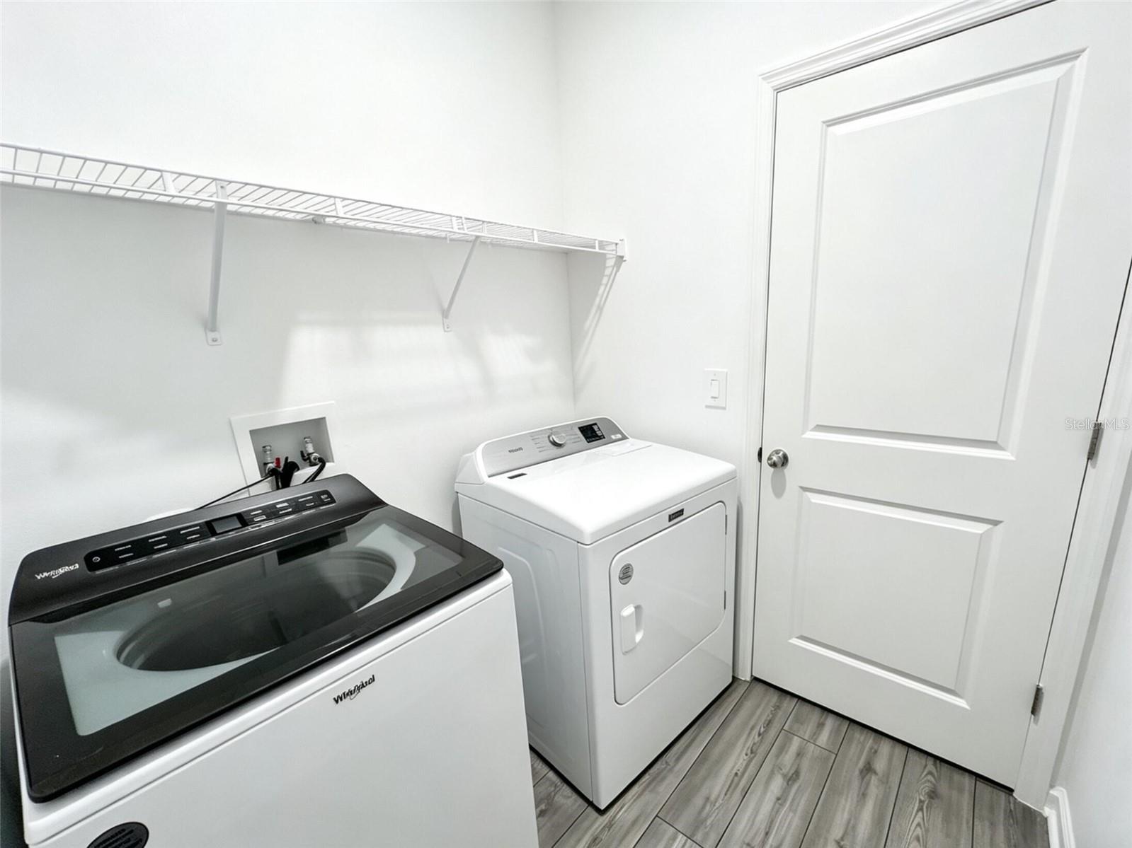 Image 25 of 38 For 4713 83rd Loop