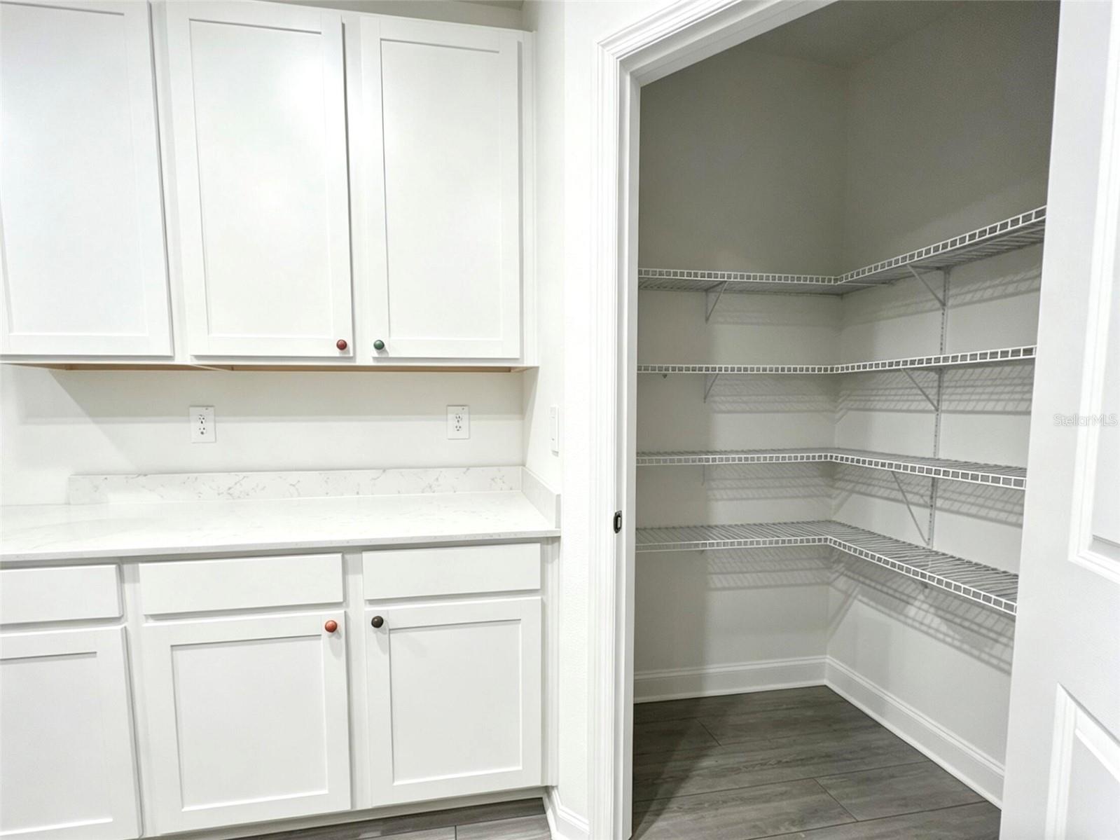 Image 27 of 38 For 4713 83rd Loop