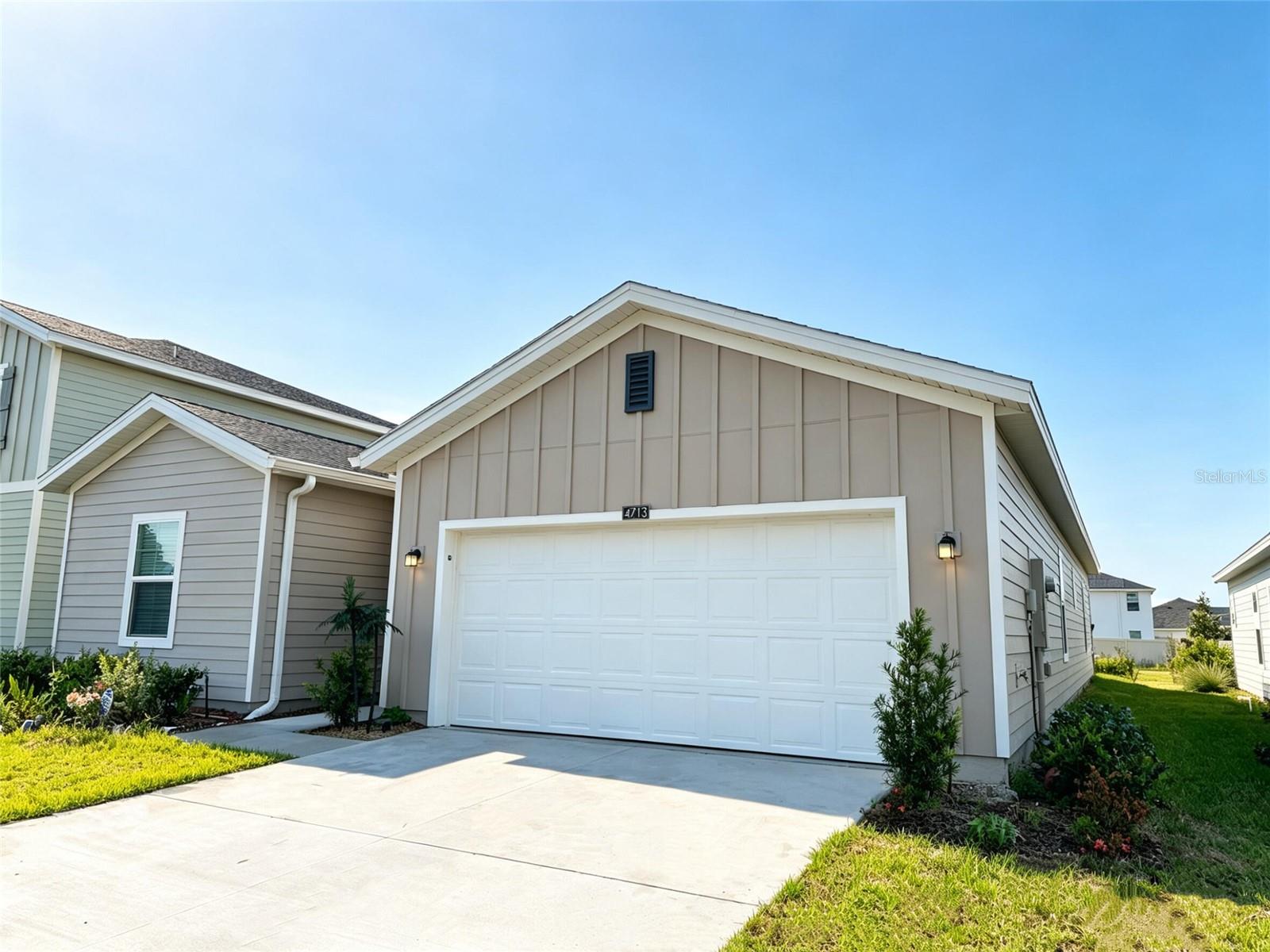 Image 3 of 38 For 4713 83rd Loop