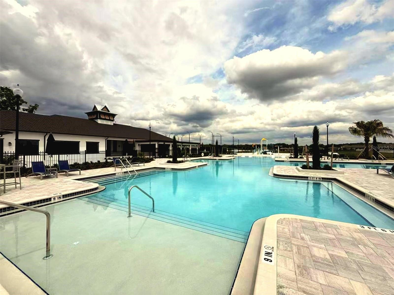 Image 31 of 38 For 4713 83rd Loop