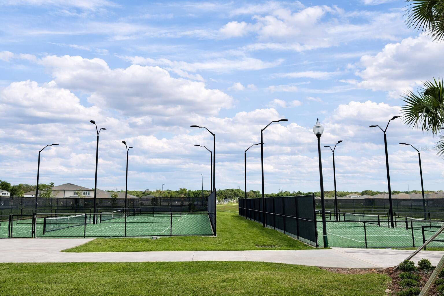 Image 35 of 38 For 4713 83rd Loop