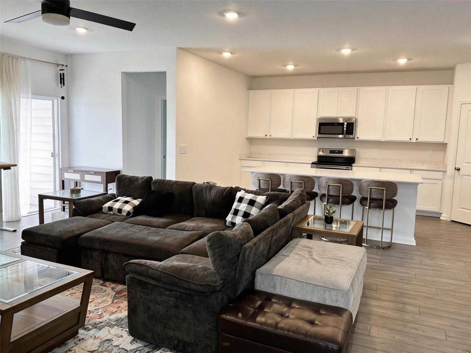 Image 7 of 38 For 4713 83rd Loop