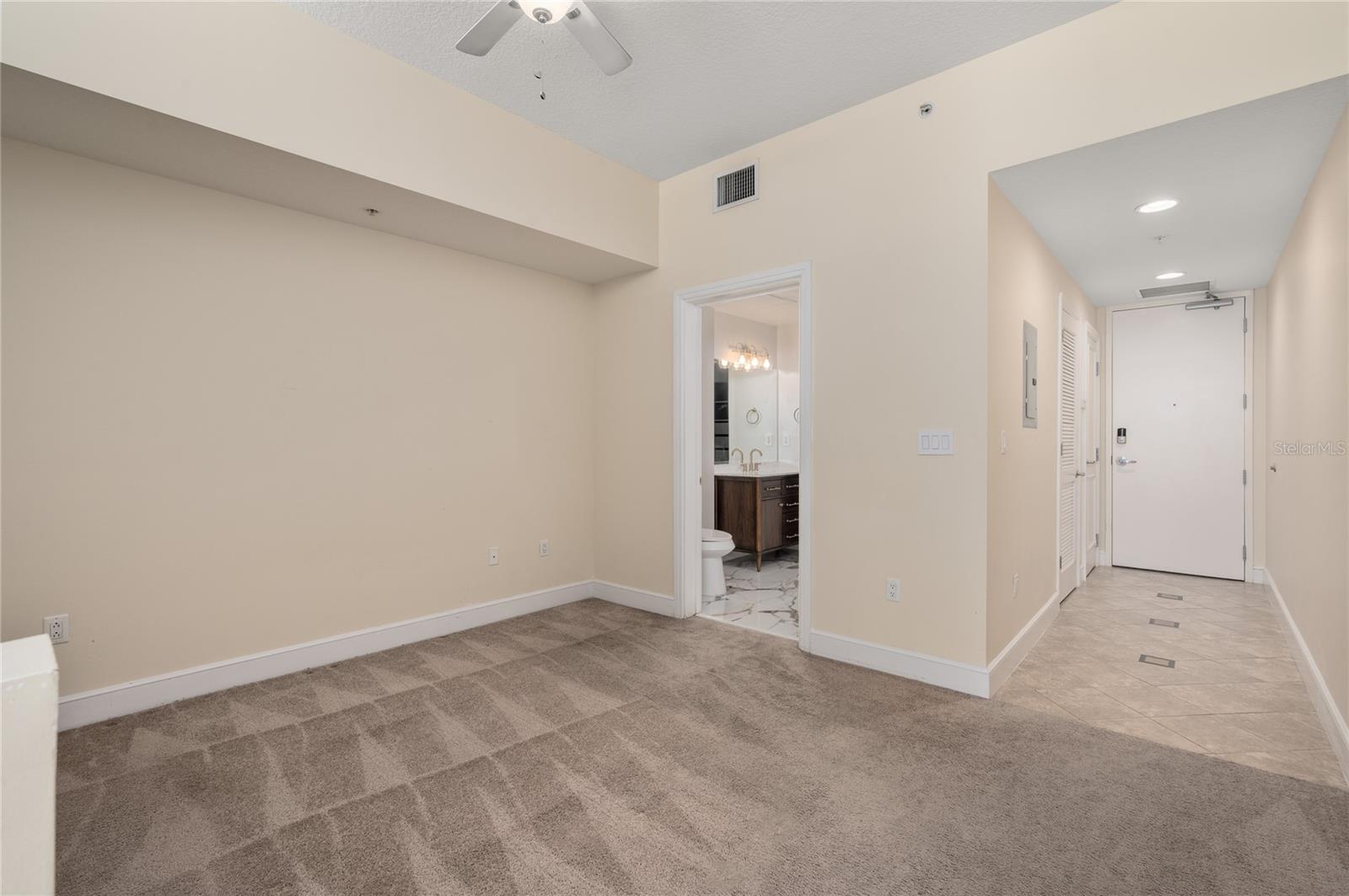 Image 11 of 26 For 101 Eola Drive 519