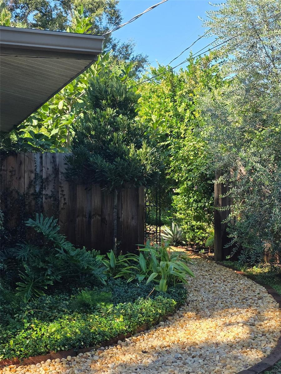 Image 2 of 34 For 4718 Crystal Avenue