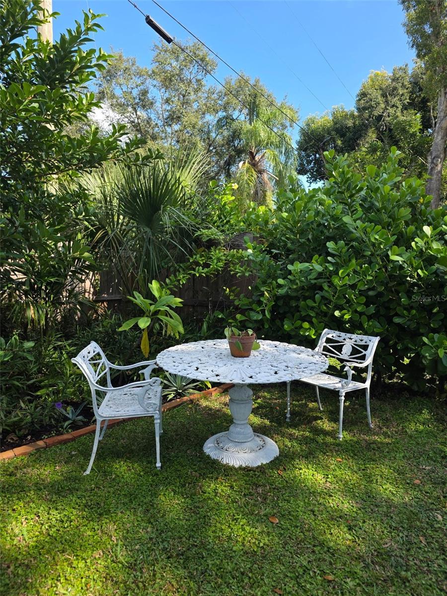 Image 21 of 34 For 4718 Crystal Avenue