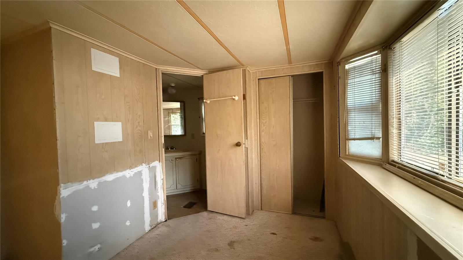 Image 16 of 20 For 28520 Holly Avenue