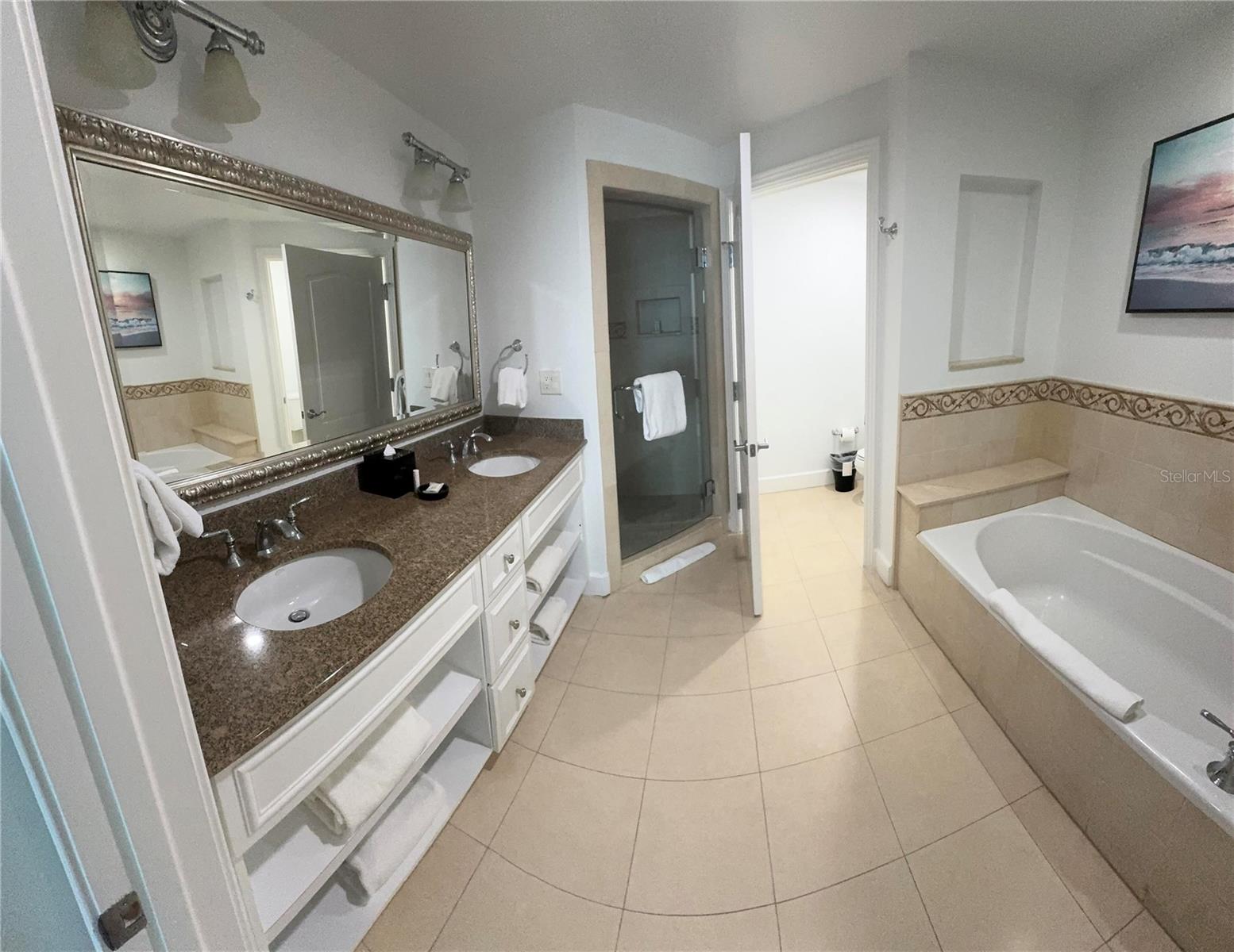 Image 15 of 15 For 7593 Gathering Drive 307