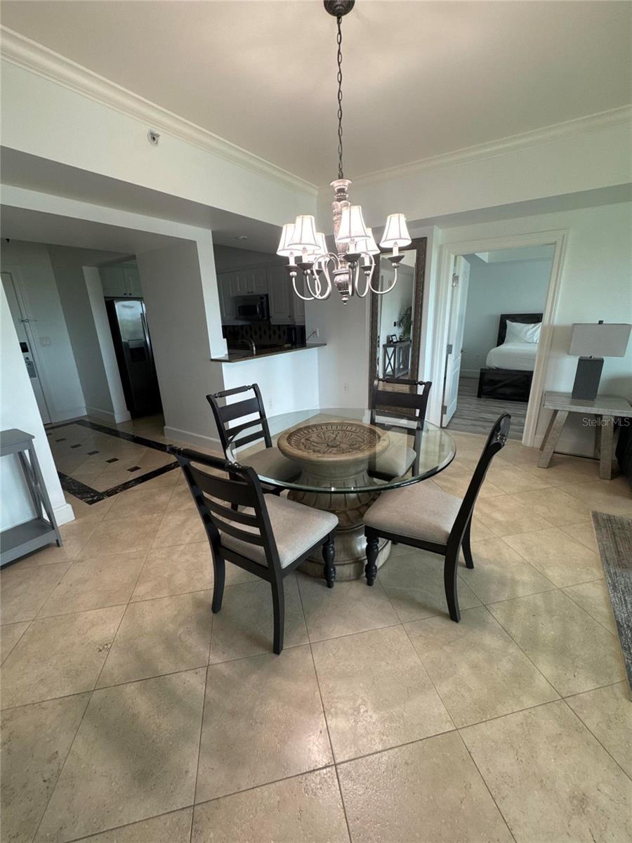 Image 6 of 15 For 7593 Gathering Drive 307