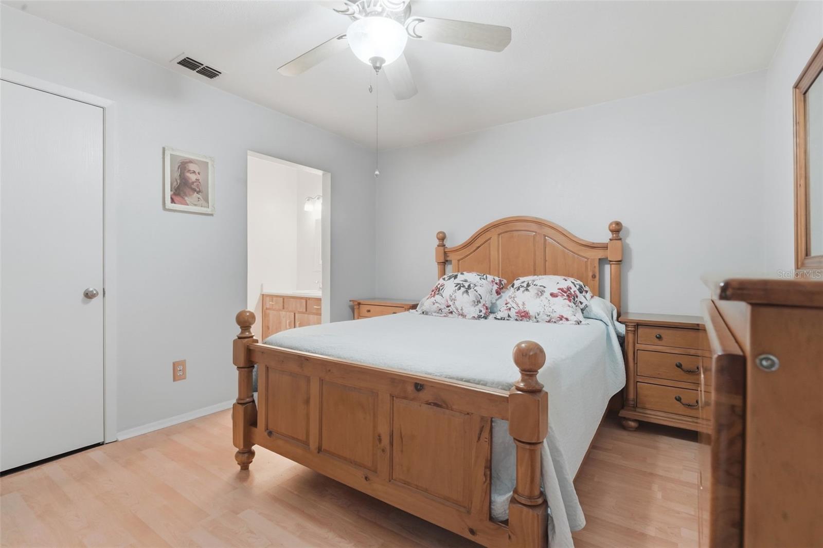 Image 11 of 32 For 61 Floridana Road