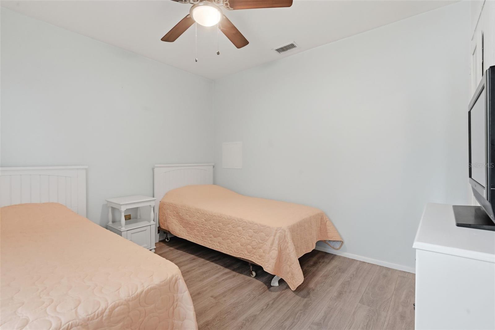 Image 17 of 32 For 61 Floridana Road