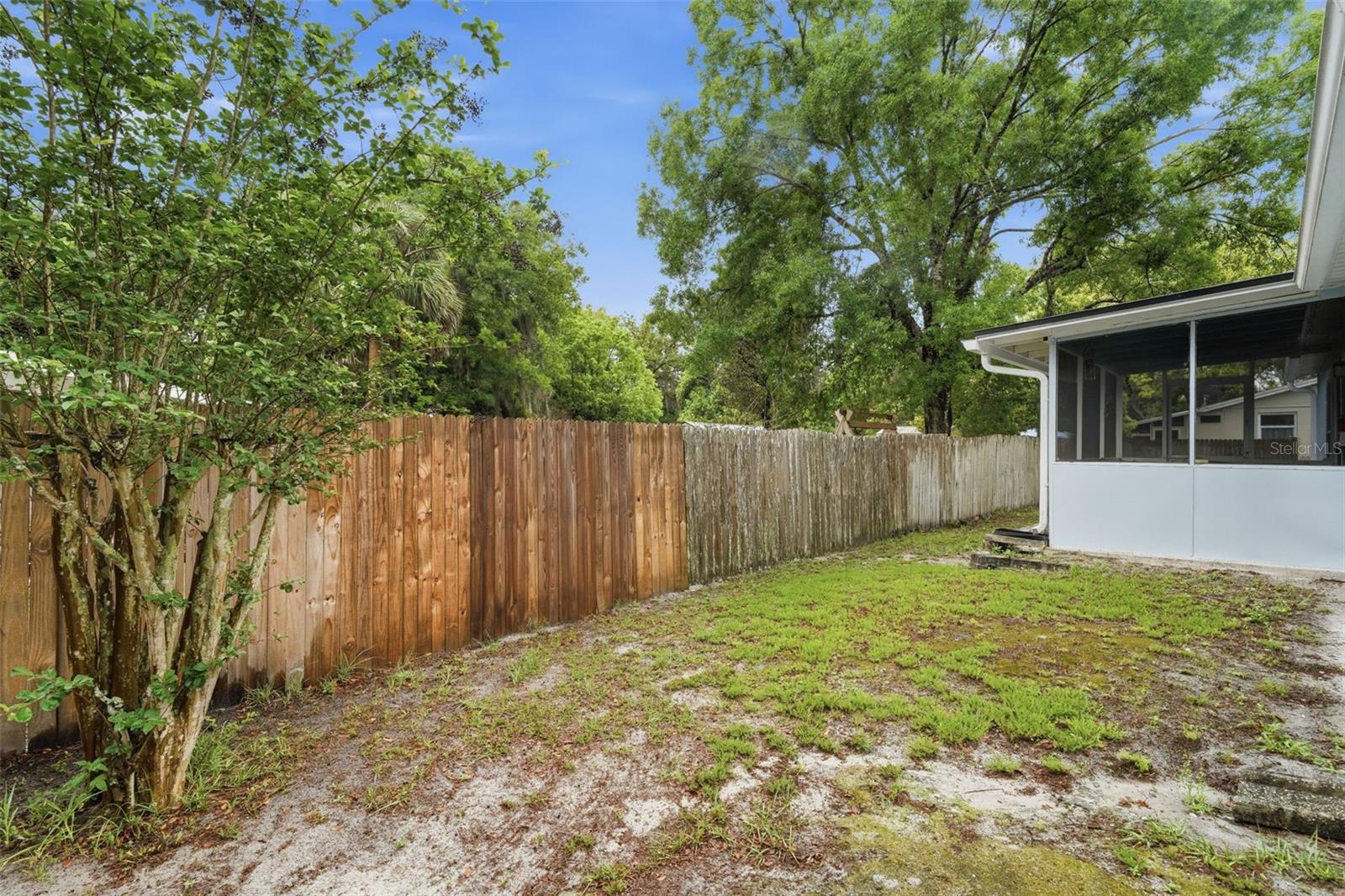 Image 25 of 32 For 61 Floridana Road