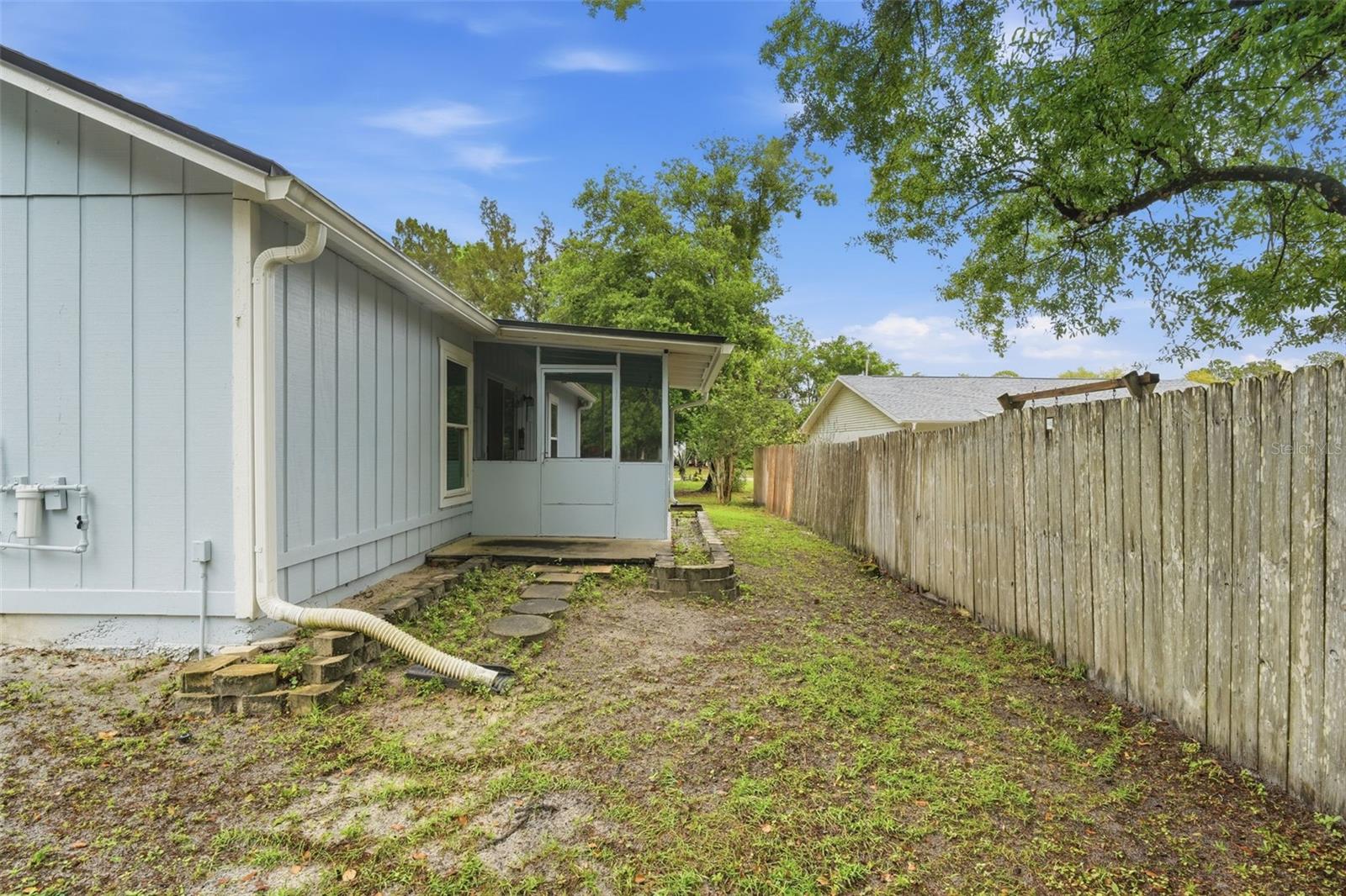 Image 27 of 32 For 61 Floridana Road