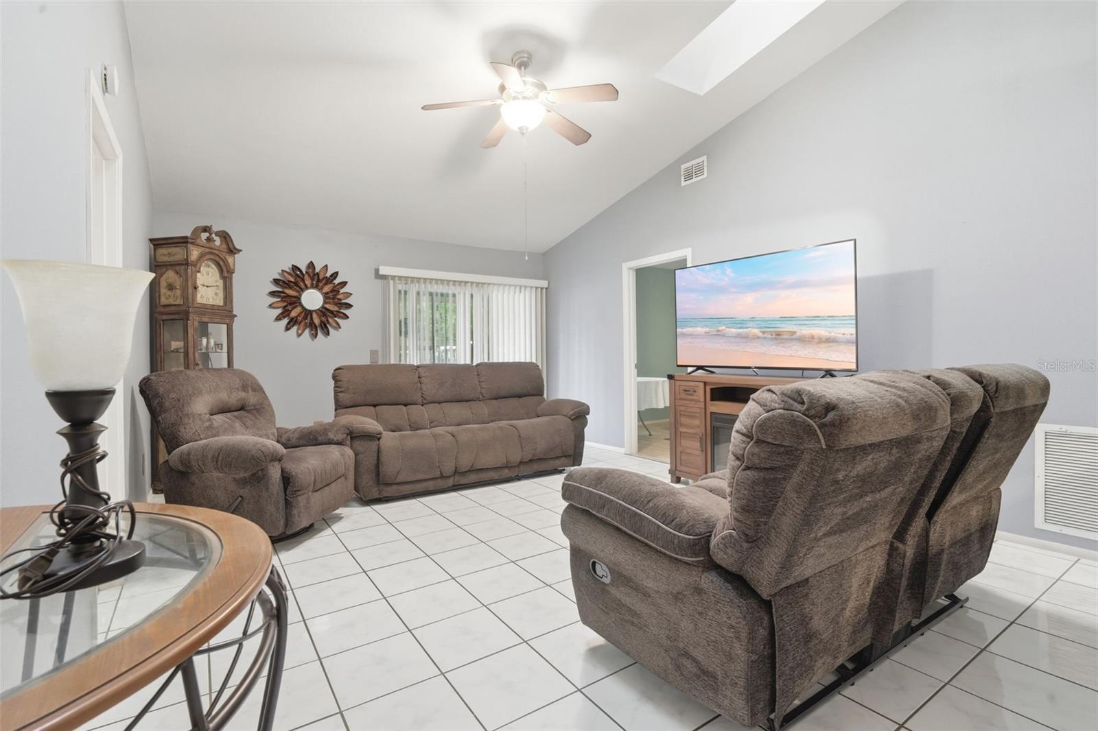 Image 7 of 32 For 61 Floridana Road