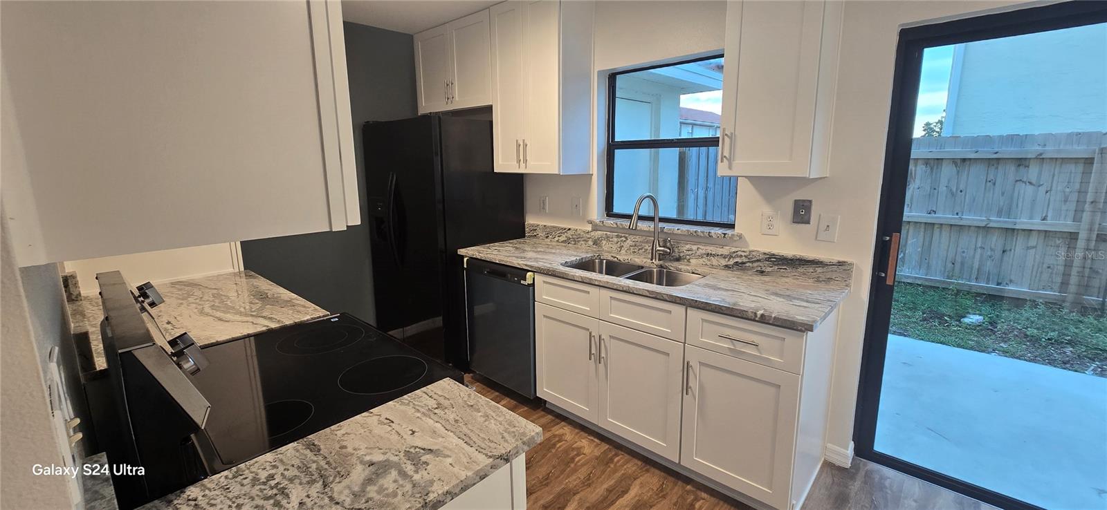 Image 2 of 32 For 6299 Arlington Court 212