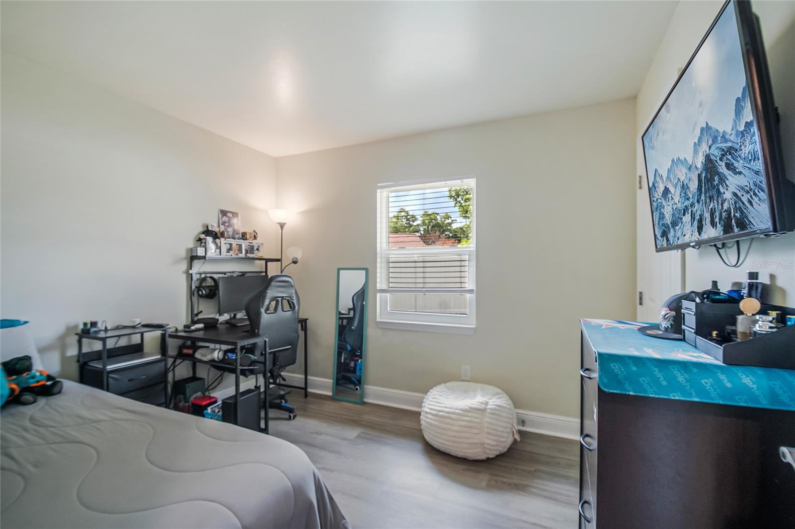 Image 22 of 38 For 2 Lavon Avenue