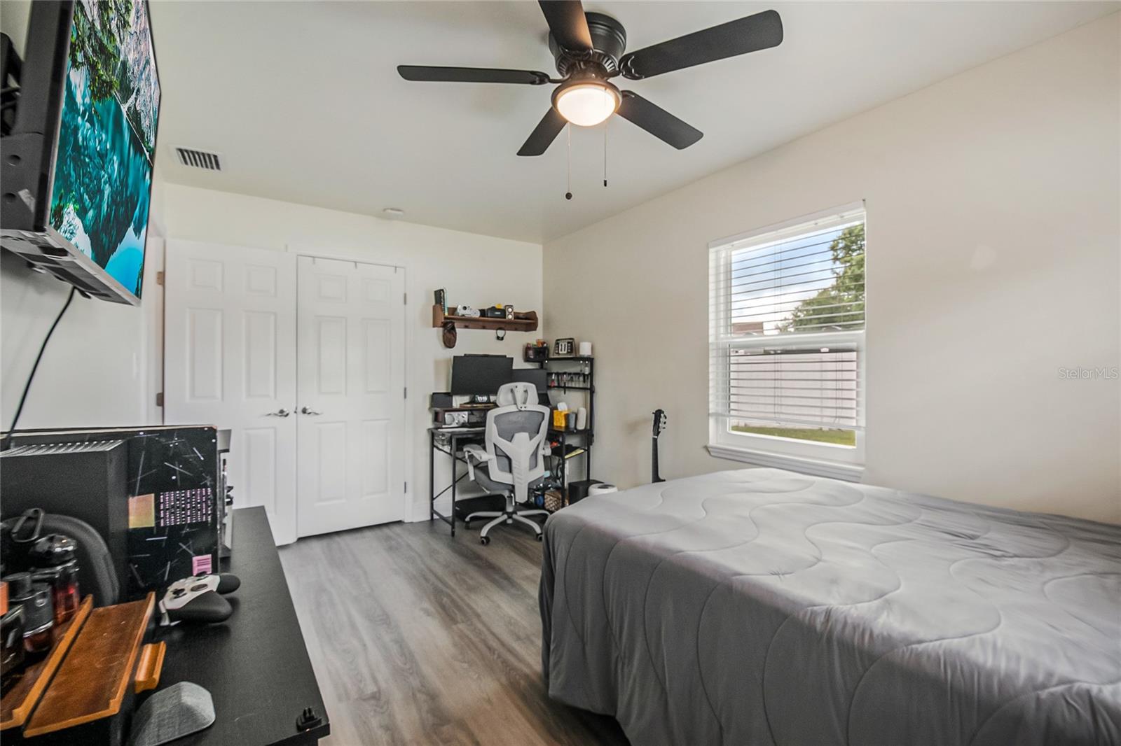 Image 23 of 38 For 2 Lavon Avenue