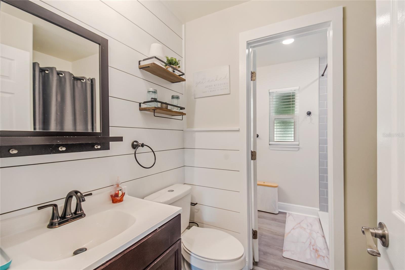 Image 25 of 38 For 2 Lavon Avenue