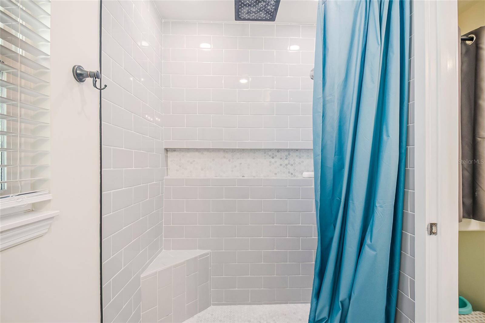 Image 26 of 38 For 2 Lavon Avenue