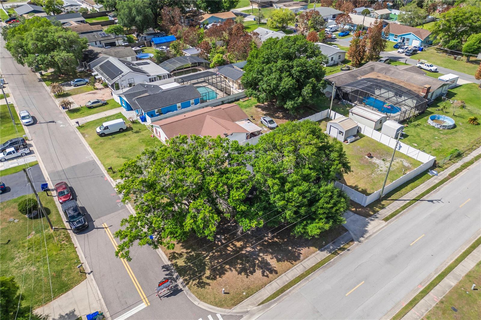 Image 34 of 38 For 2 Lavon Avenue