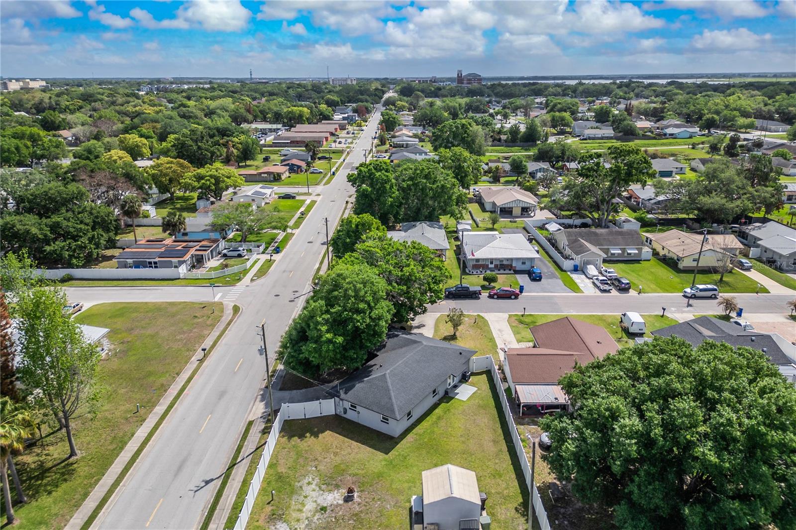 Image 35 of 38 For 2 Lavon Avenue