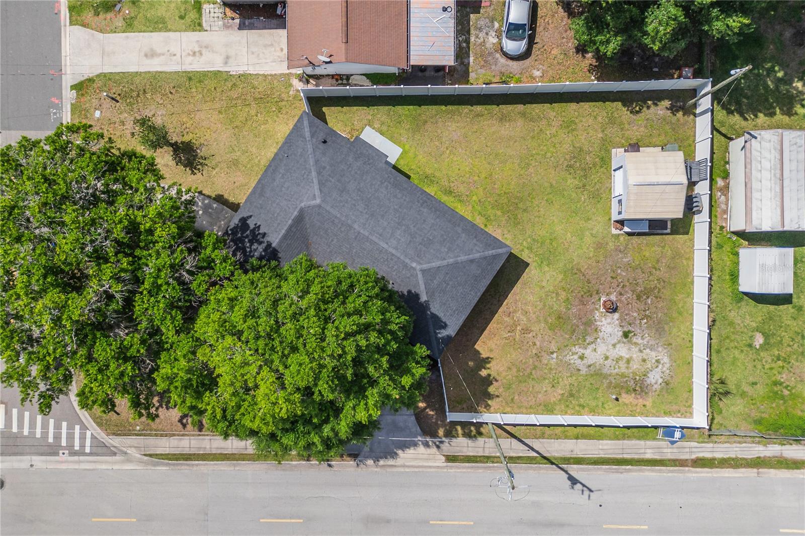 Image 4 of 38 For 2 Lavon Avenue